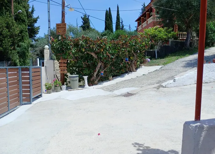 Maria Corfu Апартаменты *