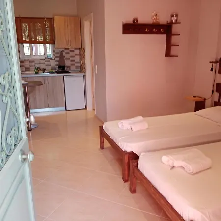 Maria Corfu Mesongí