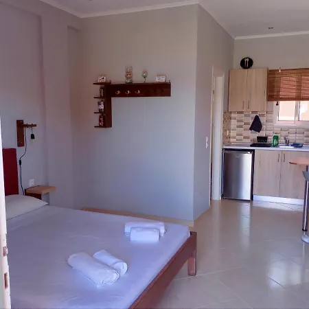 Maria Corfu * Mesongí